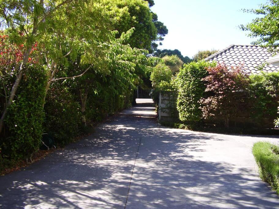 Quiet And Cosy Apartment Waikanae Exterior photo